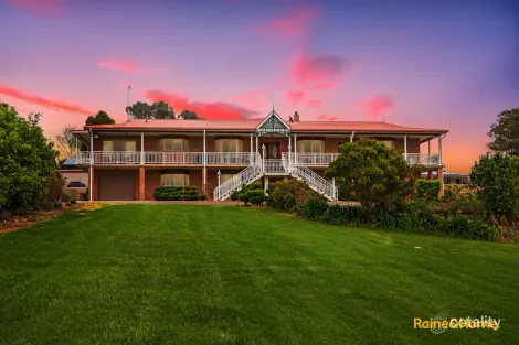 Property photo of 4 Silverdell Place Surf Beach NSW 2536