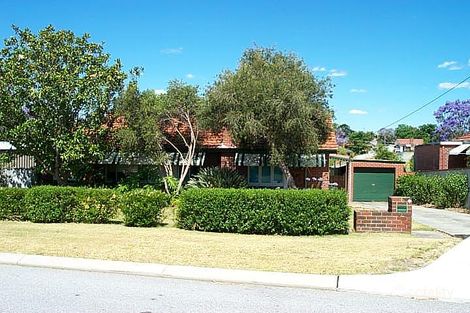 22 Bromley St, Embleton, WA 6062