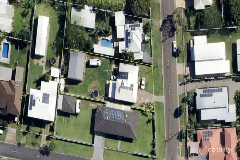 Property photo of 11 Long Street Point Vernon QLD 4655