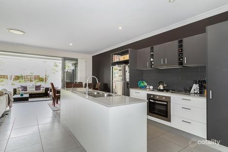 Property photo of 15 Grandis Close Wakerley QLD 4154