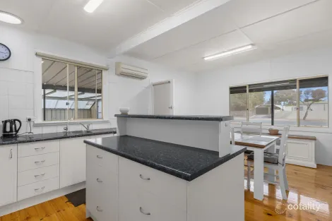 Property photo of 12 Emeu Street Clinton SA 5570