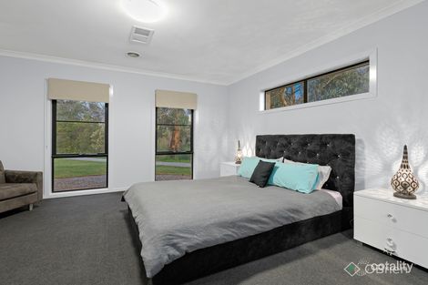 Property photo of 18 Versace Court Pakenham VIC 3810
