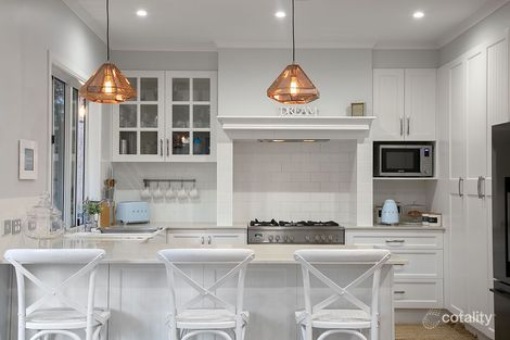 Property photo of 10 Forest Acres Drive Lake Macdonald QLD 4563