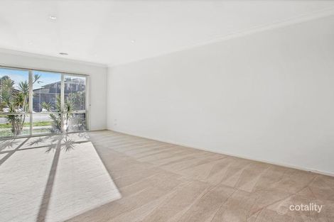 Property photo of 37A Wentworth Drive Taylors Lakes VIC 3038