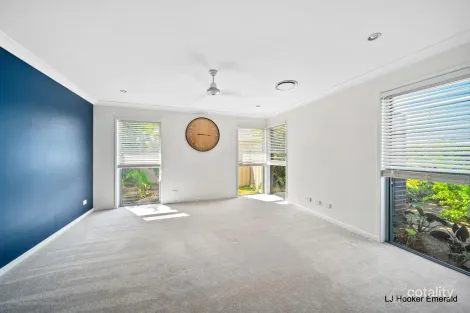 Property photo of 7 Canterbury Road Emerald QLD 4720