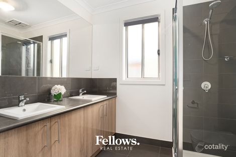 Property photo of 34 Grisham Drive Officer VIC 3809