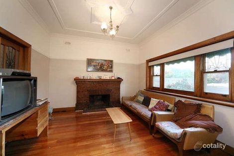 Property photo of 560 Centre Road Bentleigh VIC 3204
