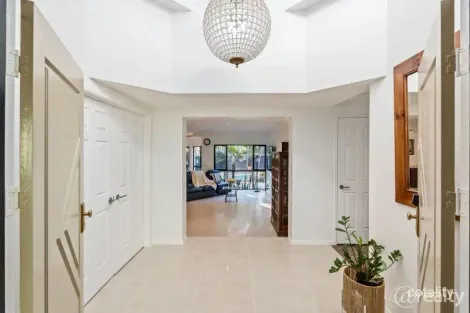 Property photo of 10 Koro Court Dundowran Beach QLD 4655