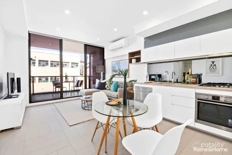 Property photo of 212/850 Bourke Street Waterloo NSW 2017