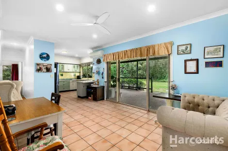 Property photo of 54 Pindari Crescent Sunshine Acres QLD 4655