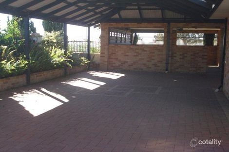 Property photo of 22 Peppertree Close Wannanup WA 6210