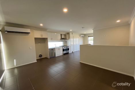 Property photo of 2/118 George Street St Albans VIC 3021