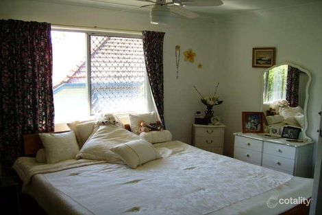 Property photo of 71 Waterview Avenue Wynnum QLD 4178