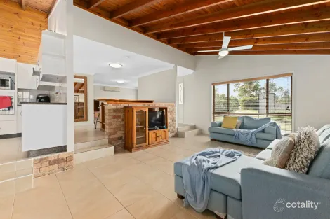 Property photo of 5 Cardinet Court Petrie QLD 4502