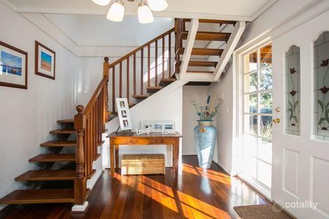 Property photo of 14 Standing Road Lesmurdie WA 6076