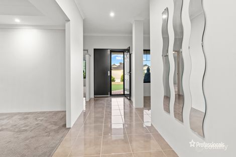 Property photo of 33 Benjamin Crescent Tapping WA 6065