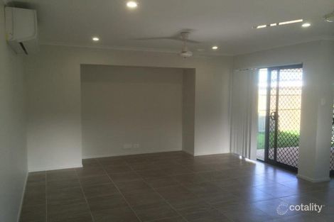 Property photo of 1/33 Yass Circuit Kelso QLD 4815