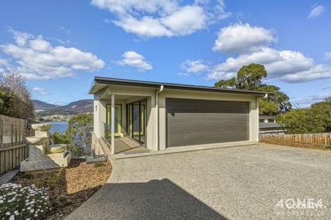 17 Wendourie Pde, Austins Ferry, TAS 7011