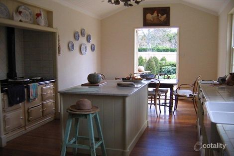 Property photo of 13-15 Greyleaves Avenue Burradoo NSW 2576