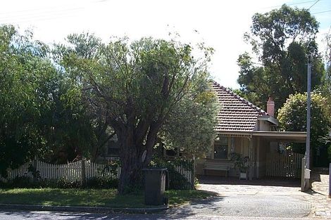 Property photo of 11 Lapsley Road Claremont WA 6010