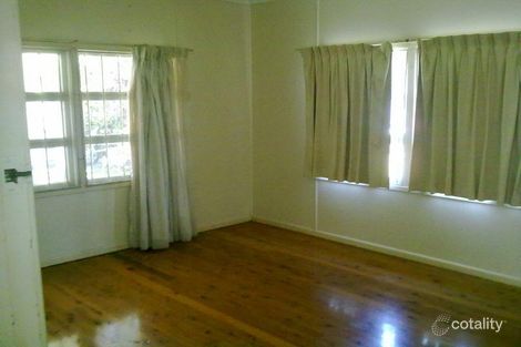 Property photo of 19 Nevenia Street Labrador QLD 4215