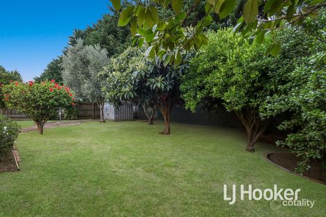 Property photo of 70 Collins Crescent Berwick VIC 3806