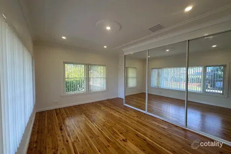 127 Jamison Rd, Penrith, NSW 2750