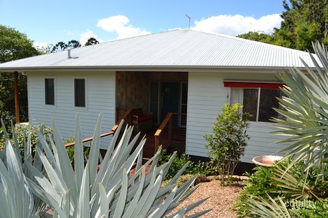 Property photo of 10 Bulgoon Crescent Ocean Shores NSW 2483