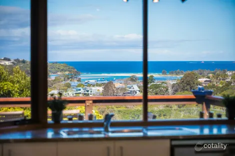 Property photo of 46 Garden Circle Berrambool NSW 2548