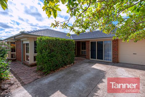 Property photo of 7 The Glade Aberfoyle Park SA 5159