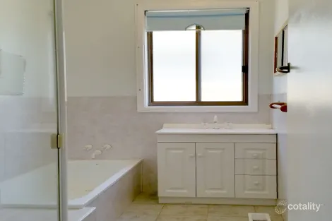 Property photo of 55 Paget Avenue Glenroy VIC 3046