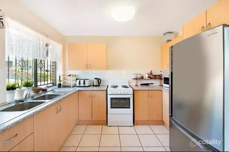 Property photo of 4/34 Miles Street Hawthorne QLD 4171