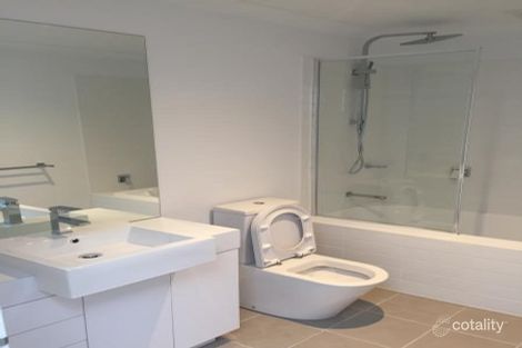 Property photo of 23 Ulmara Parkway Maidstone VIC 3012
