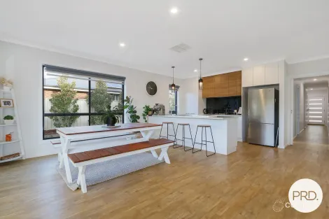 Property photo of 722 Centaur Road Hamilton Valley NSW 2641