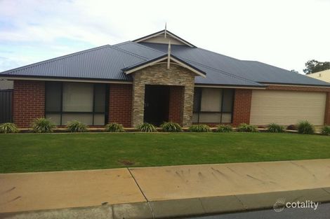 Property photo of 10 Knoop Drive Byford WA 6122