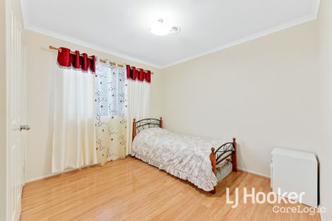 Property photo of 17 Gramar Way Hampton Park VIC 3976