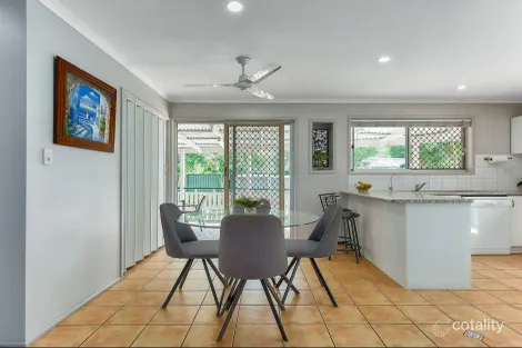 Property photo of 8 Elcho Place Carindale QLD 4152