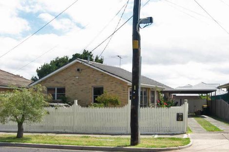 13 Bradley St, Newport, VIC 3015