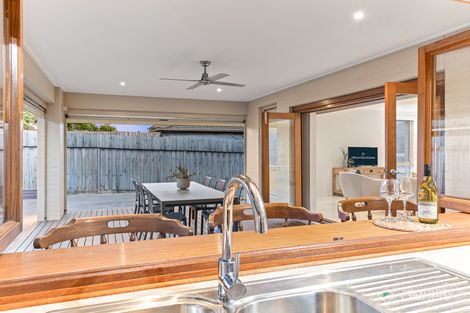 Property photo of 31 Lakeside Drive Sandhurst VIC 3977