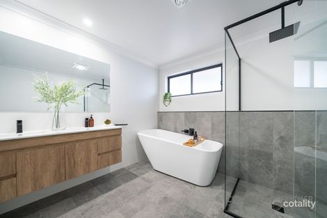 Property photo of 69 Newlands Crescent Kelso NSW 2795