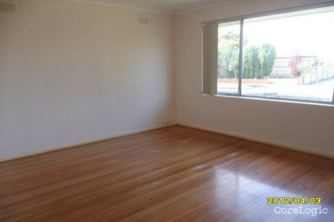 Property photo of 21 Chestnut Drive St Albans VIC 3021