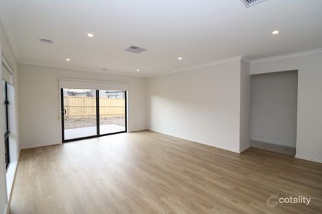 Property photo of 15 Glover Street Mambourin VIC 3024