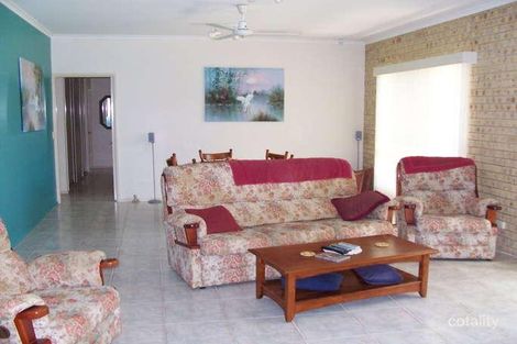 Property photo of 16 Forest Court Andergrove QLD 4740