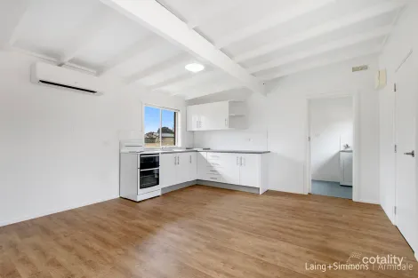 Property photo of 4/12 Phillip Avenue Uralla NSW 2358