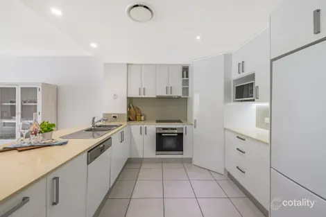 Property photo of 2/1 Esplanade Golden Beach QLD 4551