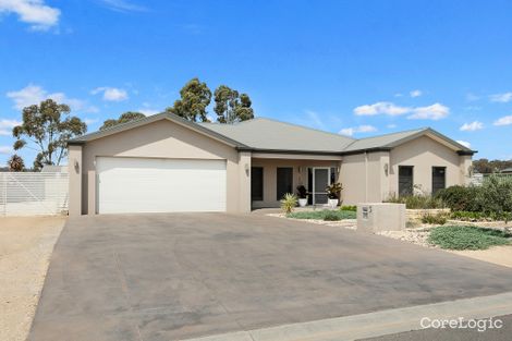 3 Stirling Ave, Junortoun, VIC 3551