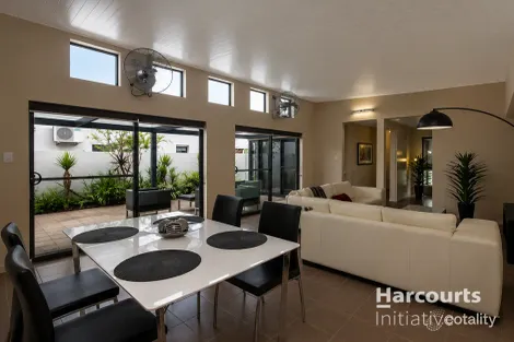 Property photo of 24 Dunrobin Drive Ellenbrook WA 6069