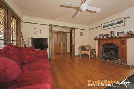 Property photo of 18 Schomburgk Street Yarralumla ACT 2600