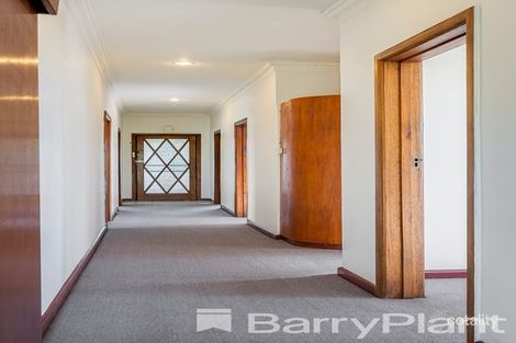 Property photo of 122 Thompson Road North Geelong VIC 3215