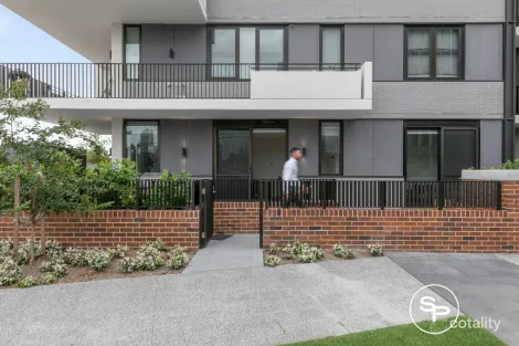 Property photo of 4 Fordham Way Oran Park NSW 2570